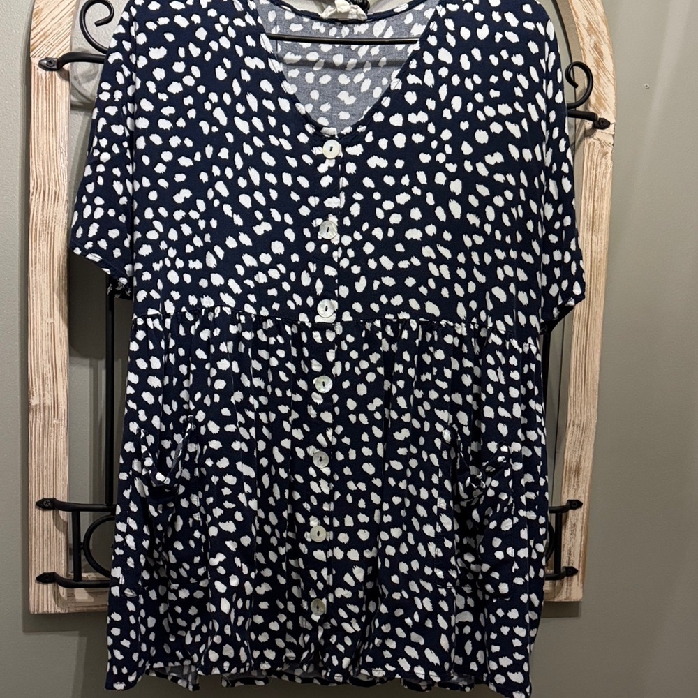 Entro Navy and White Polka Dot Women's large Top